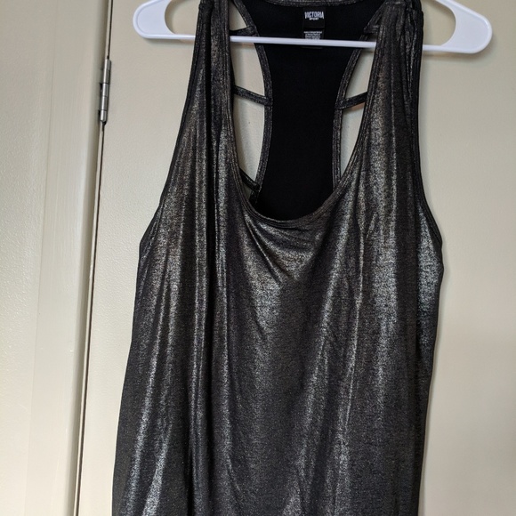 Victoria Sport shimmery tank - Picture 3 of 5